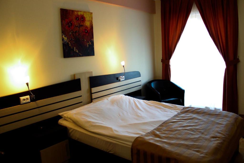 Hotel Zimbru Iasi Cameră foto